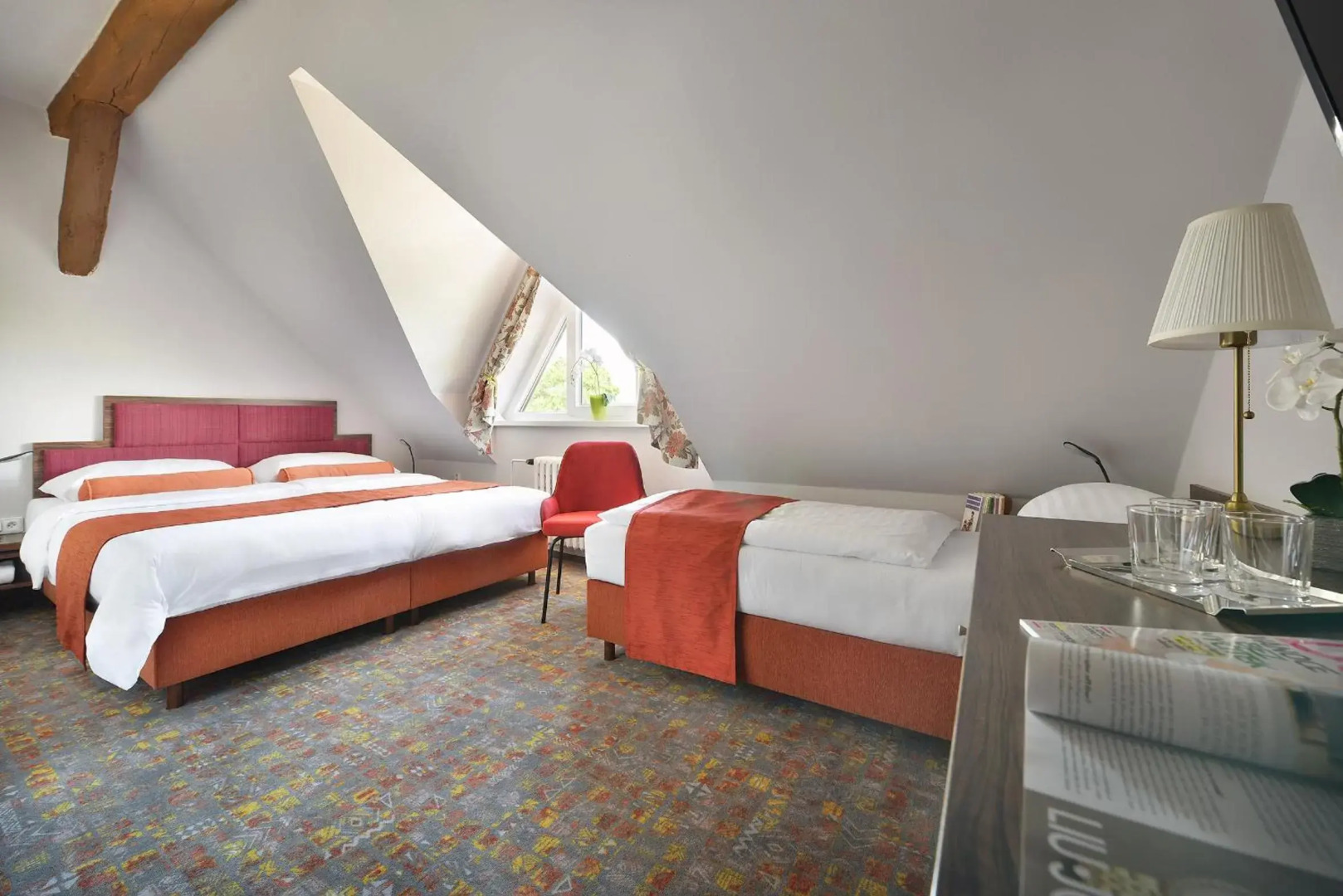 Maximilian Lifestyle Resort