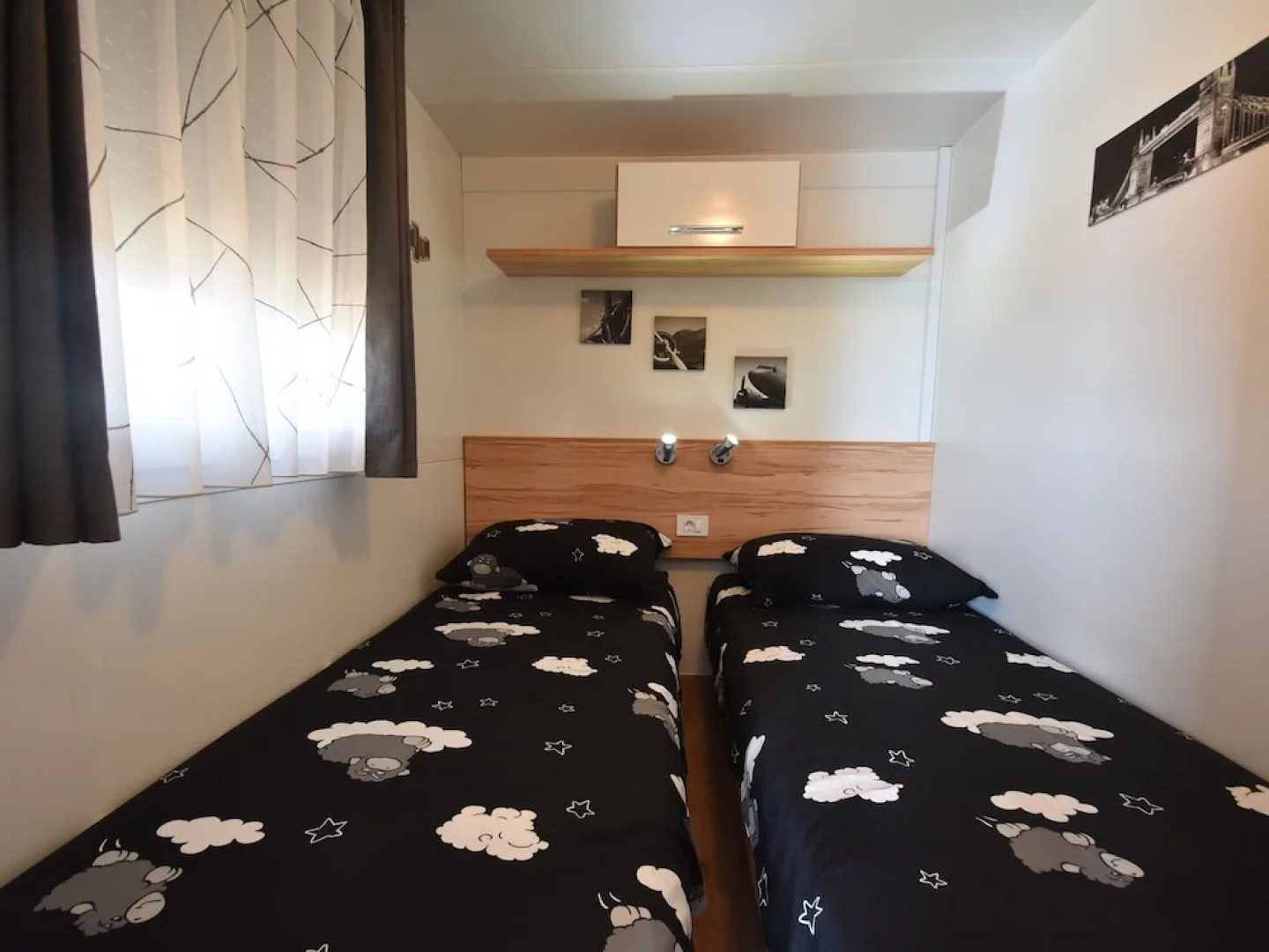 Welcoming Holiday Home in Ugljane With Swimming Pool