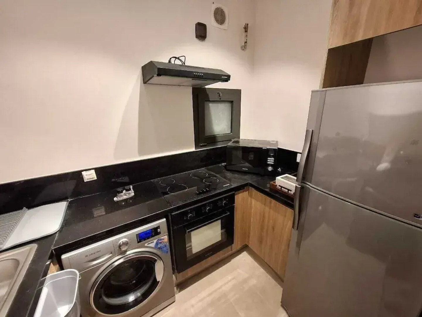 Mynt Stay zed west Residence 2 bedroom E1E213