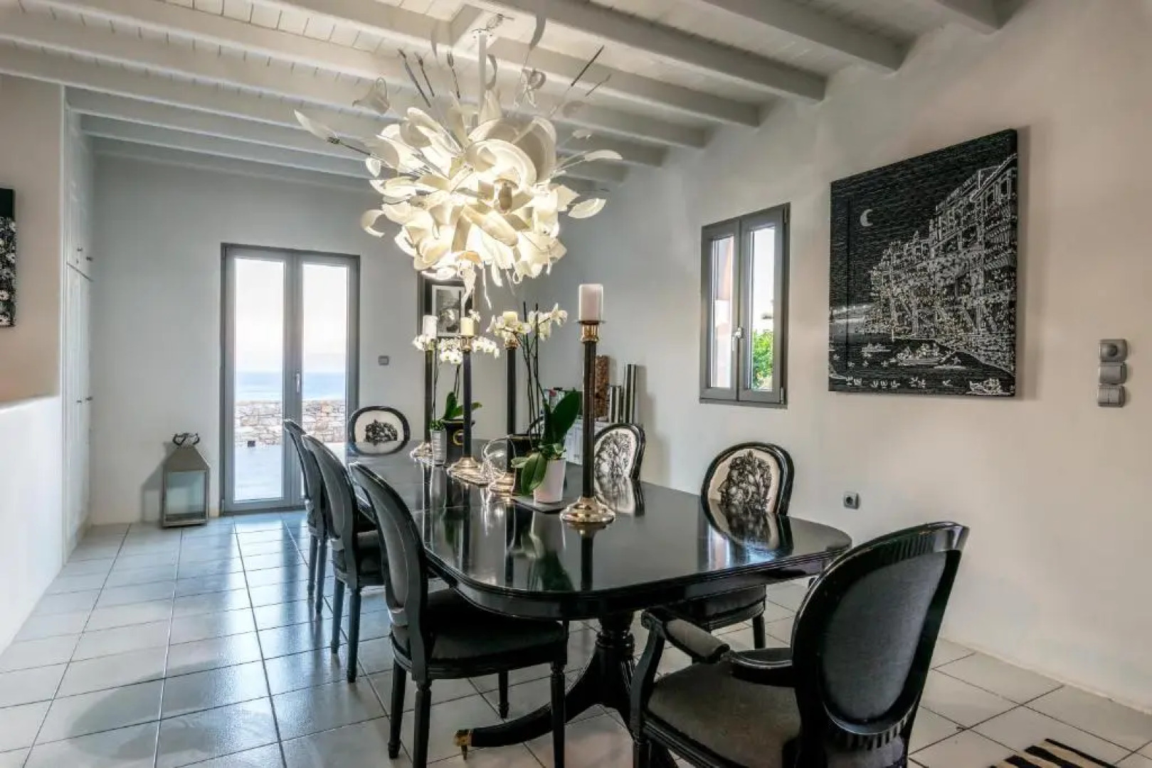 The White House by Fantasia Villas