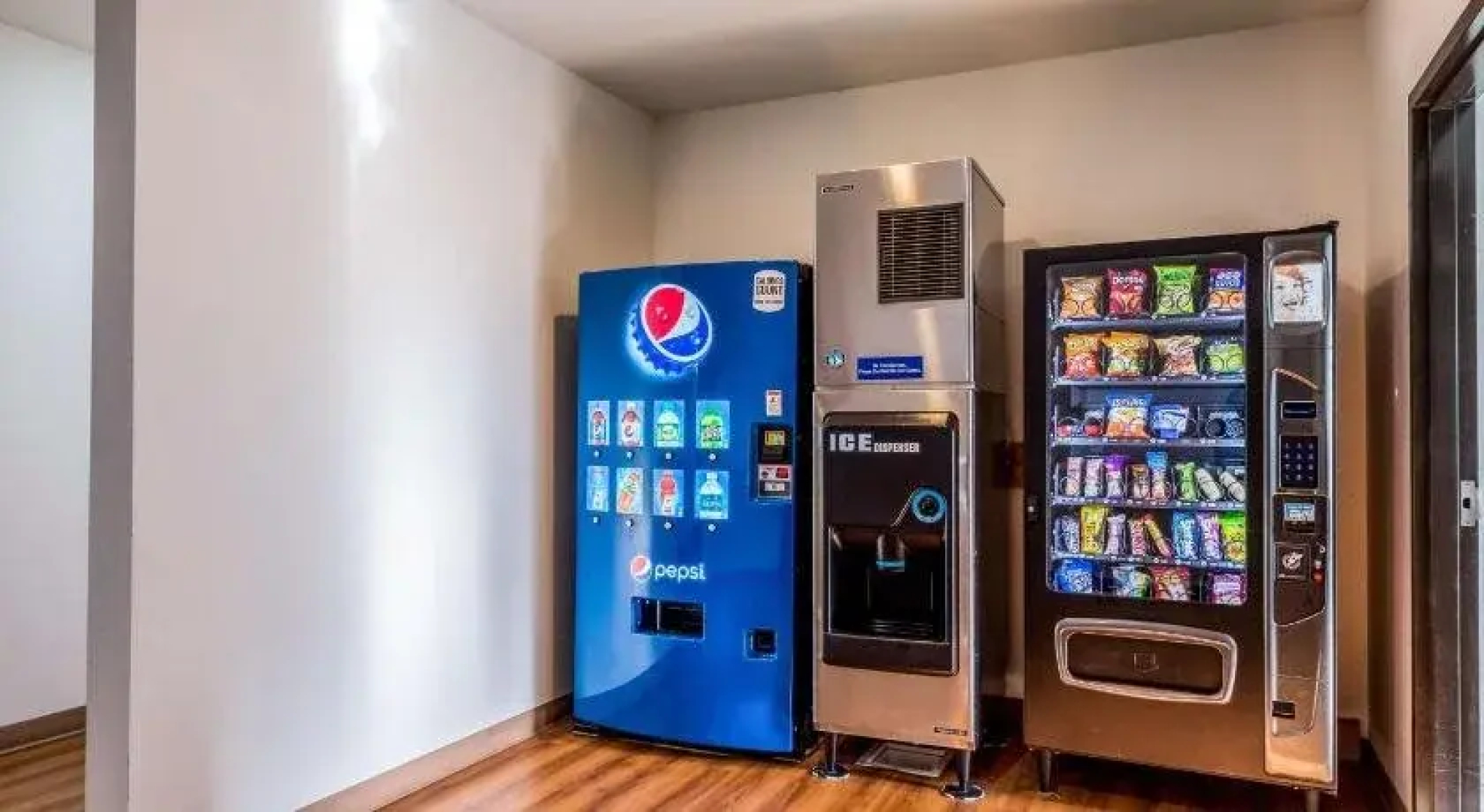 Motel 6 Jourdanton