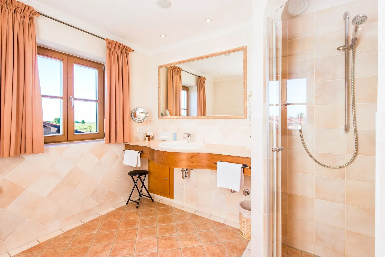 Hotel und Landgasthof Altwirt