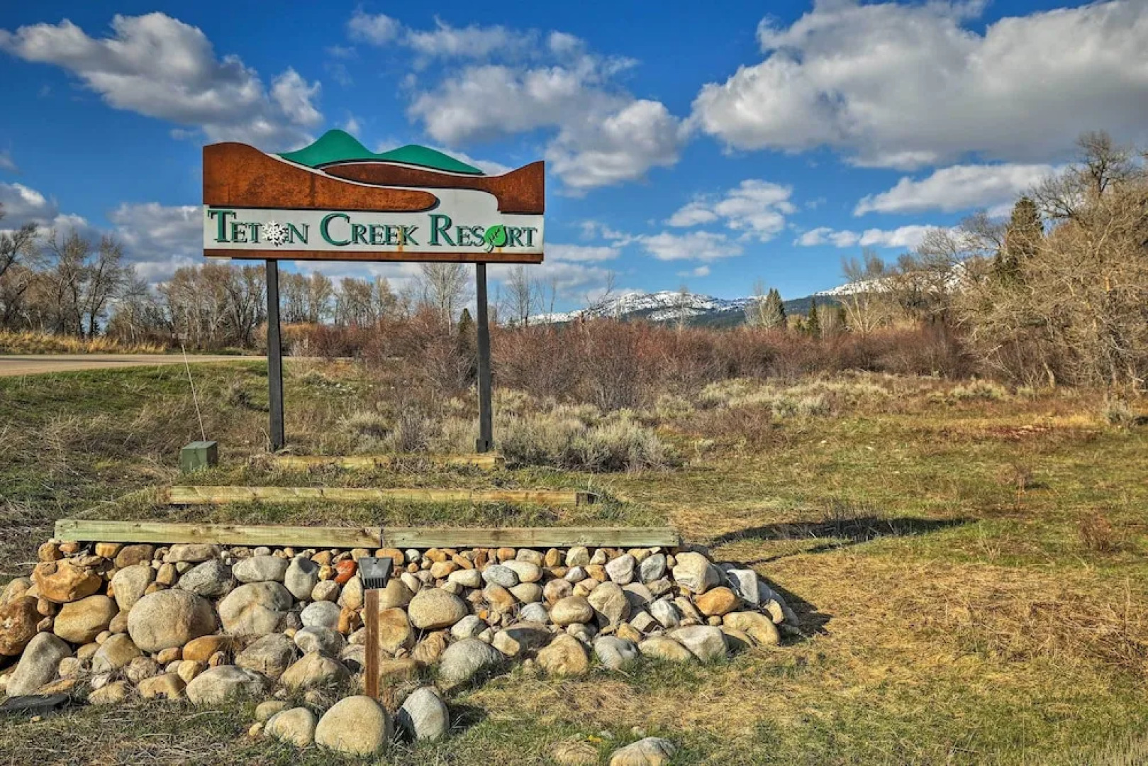 Cozy Driggs Condo w/ Hot Tub & Ski Shuttle Service