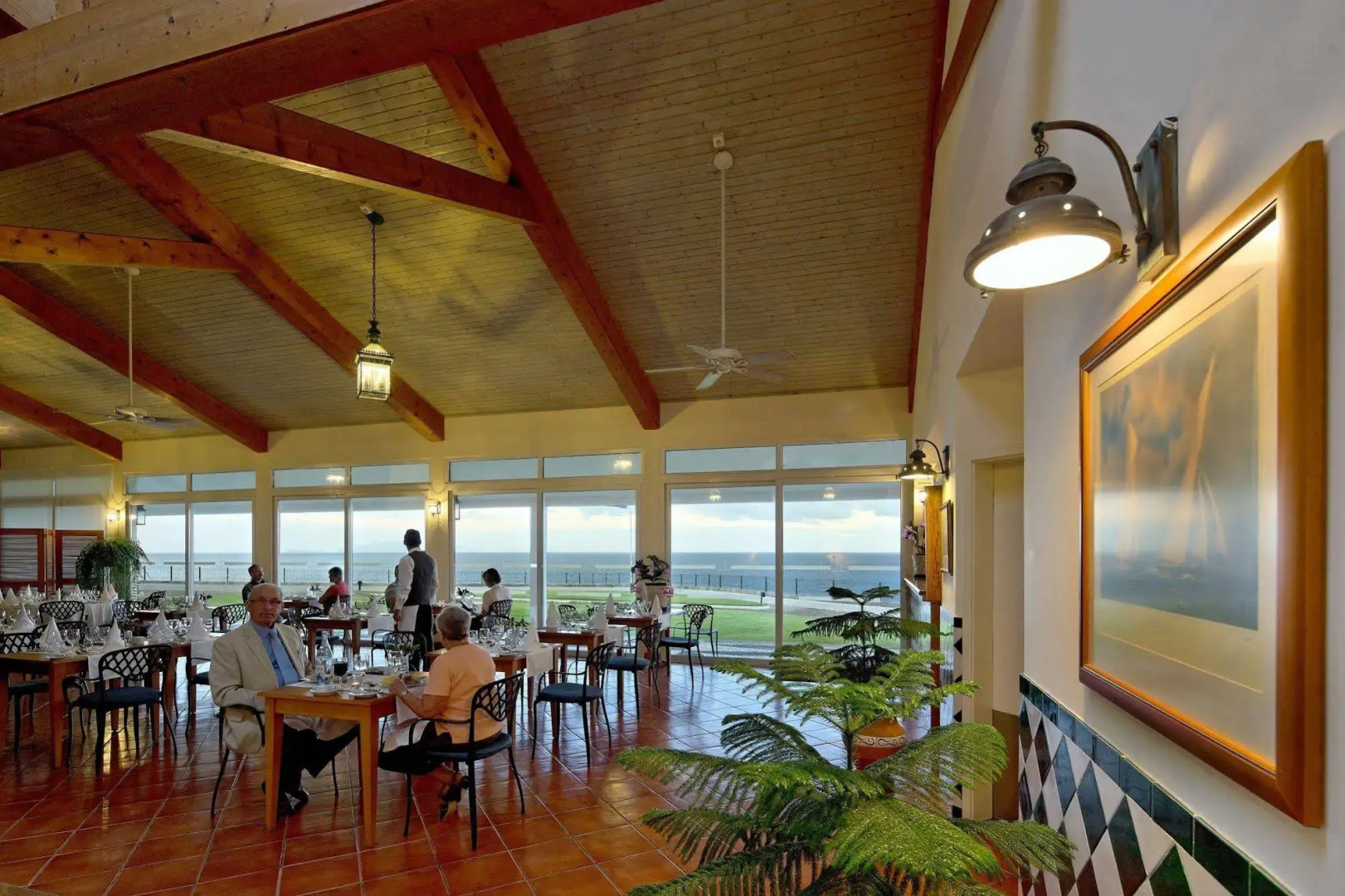 Albatroz Beach & Yacht Club