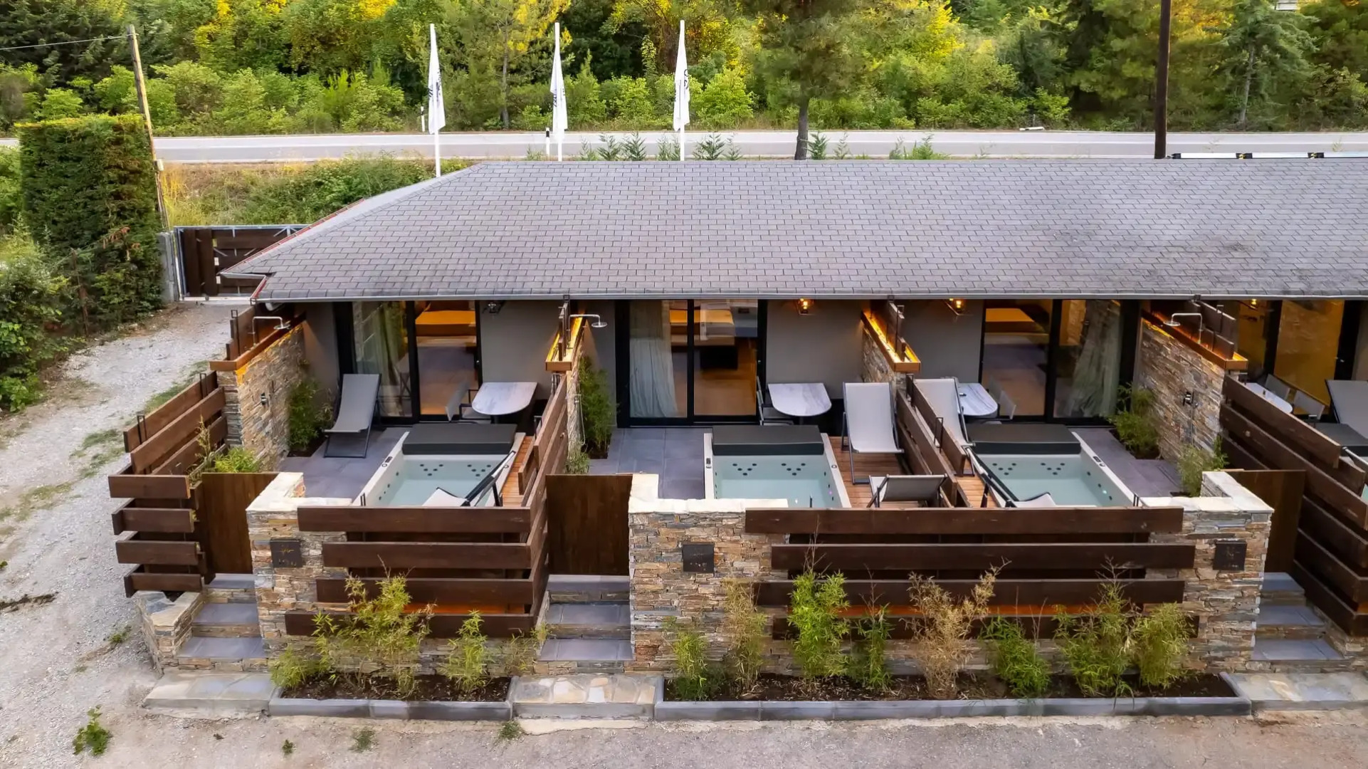 Sylvia Camping & Luxury Suites