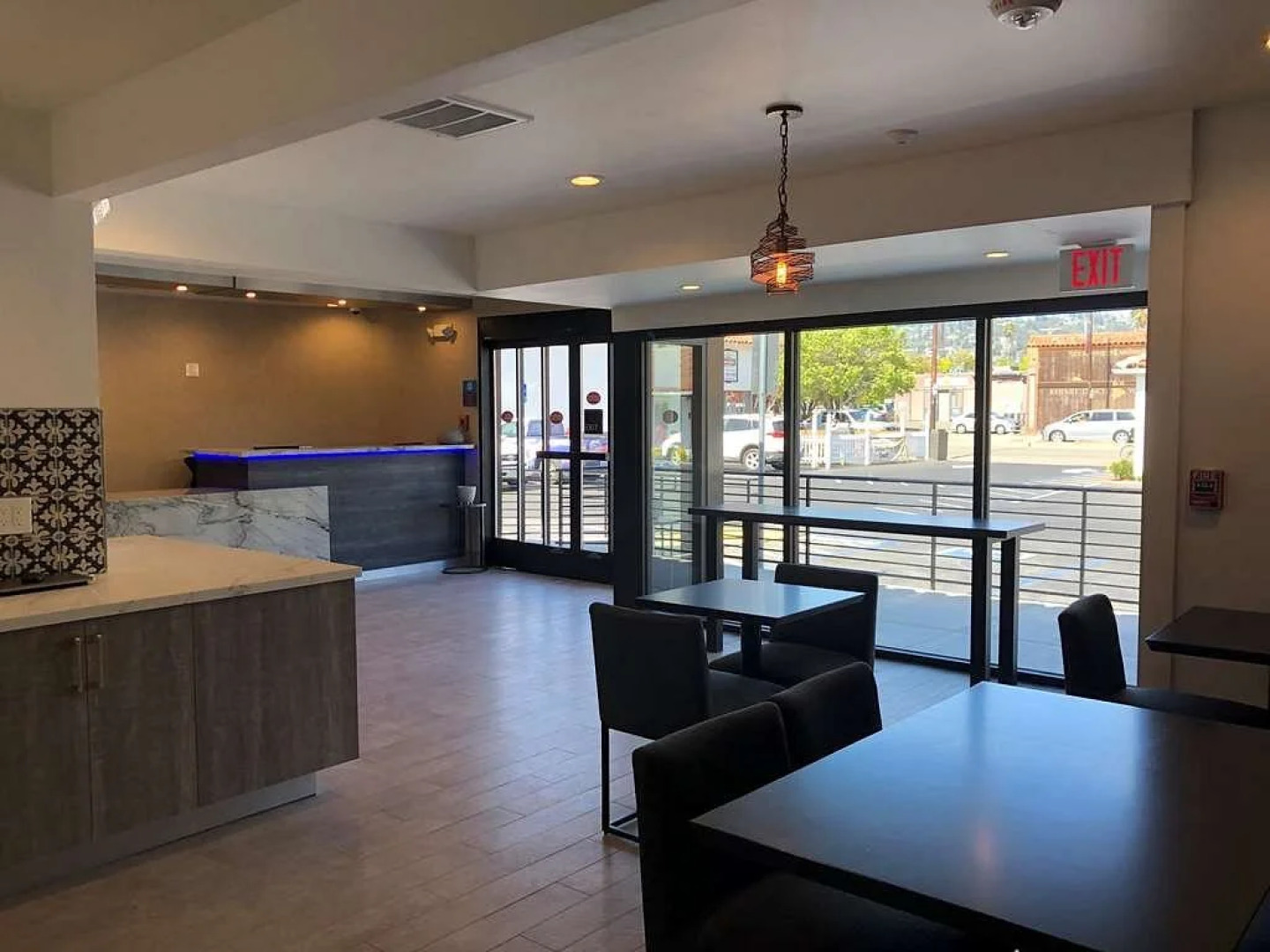 Americas Best Value Inn Golden Bear Inn