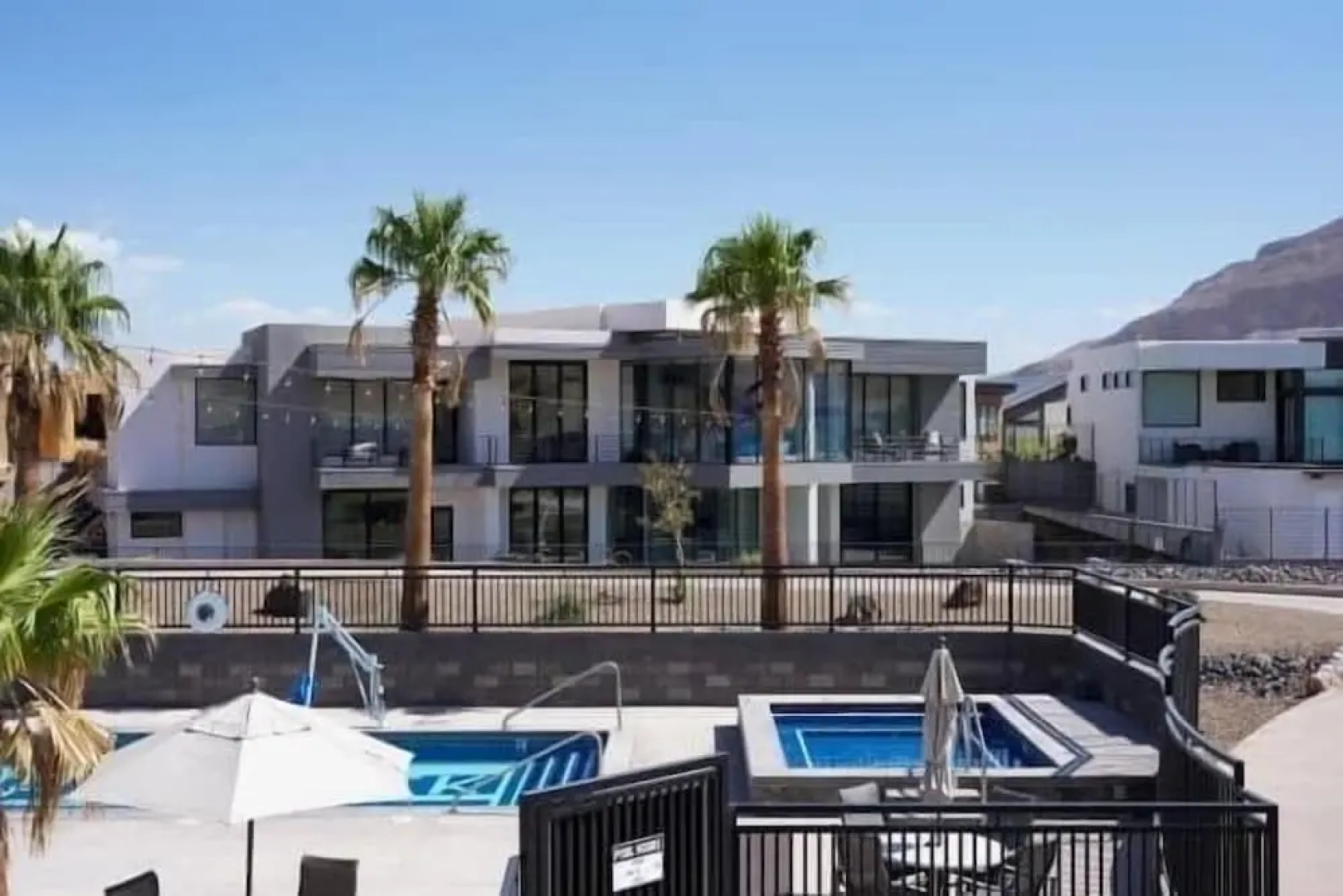 Pitch Perfect by RedAwning