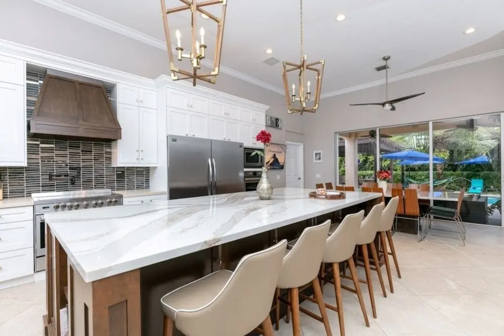 Plantation Acres Mansion 7 Bedroom Villa by Redawning