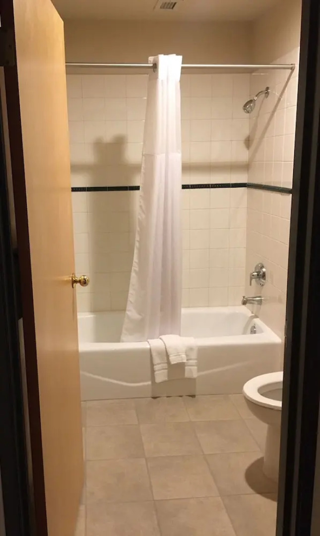 Schweitzer Mountain Resort Selkirk Lodge