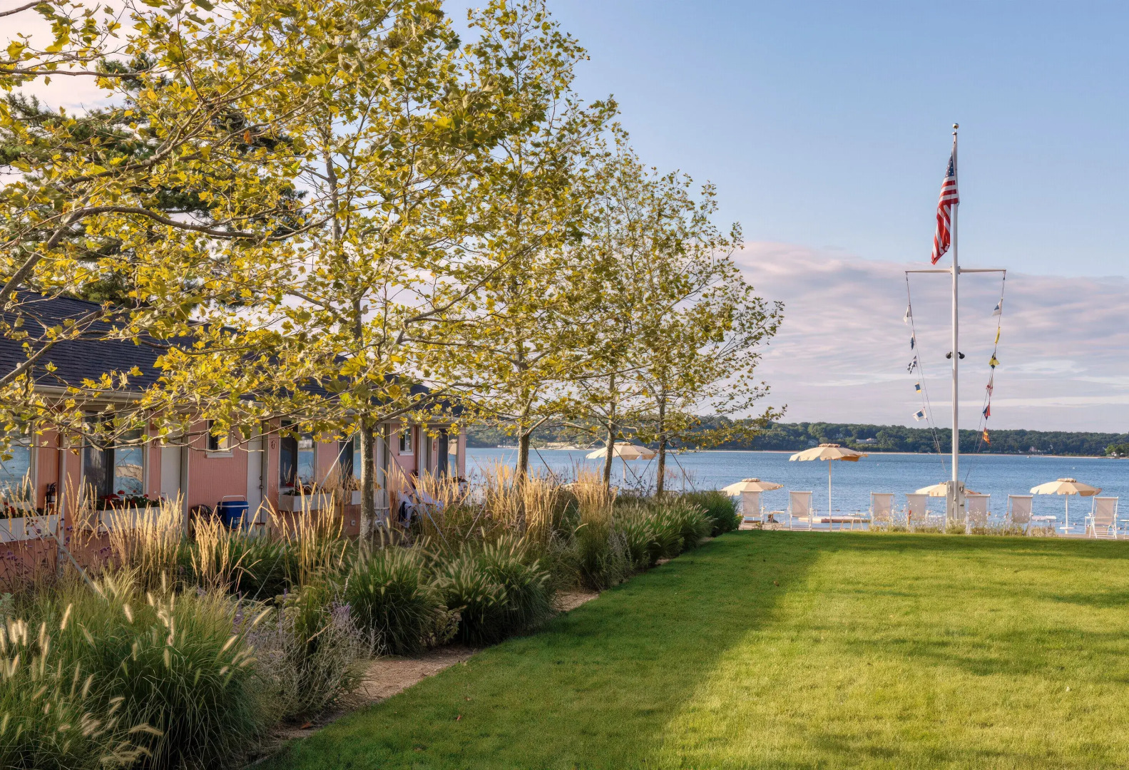 Silver Sands Motel & Beach Bungalows