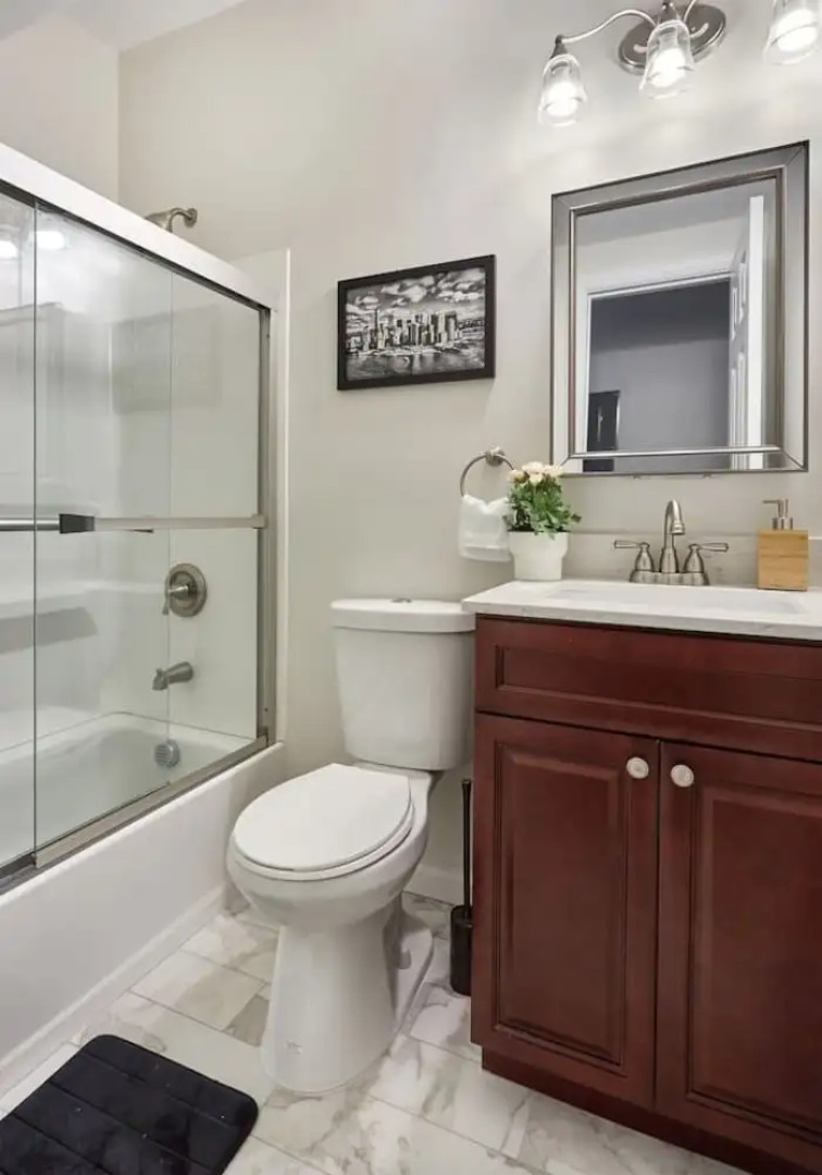 TWO Modern 3BR Apartment PERFECT for GROUPS