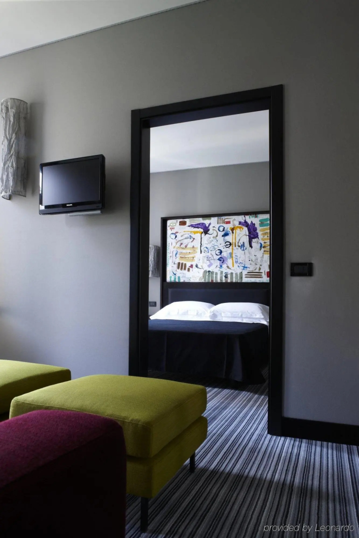 Hotel Twenty One