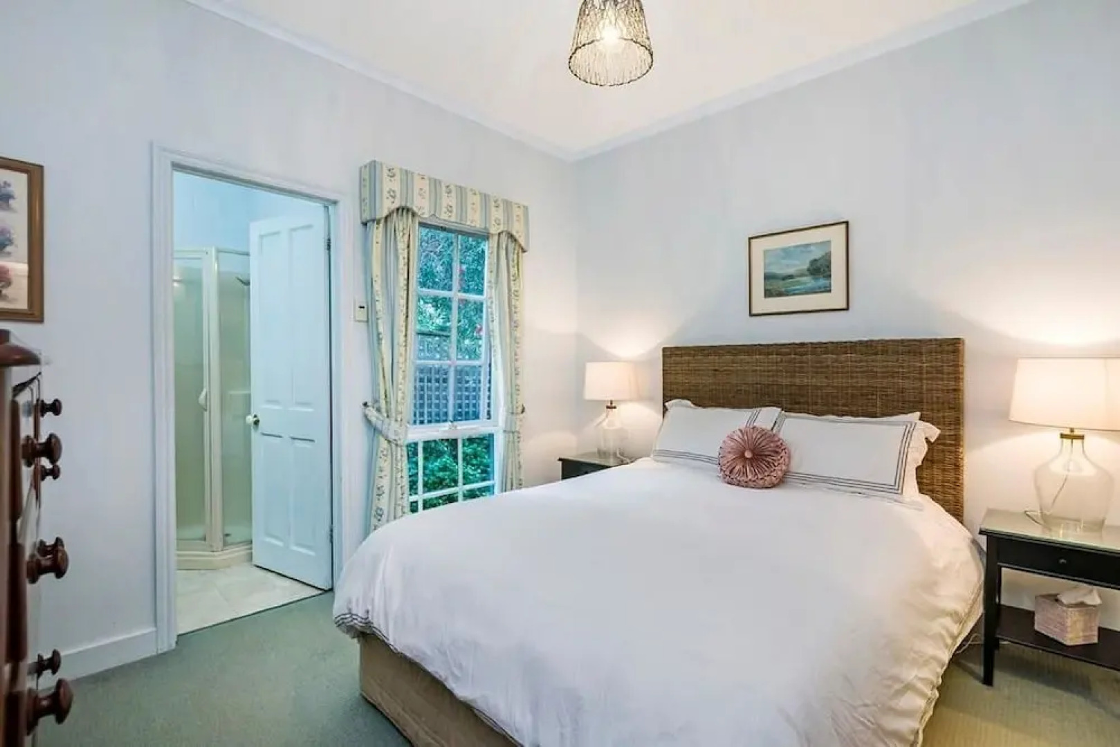 Edge 17 River Cottage & Waterfront Apartment