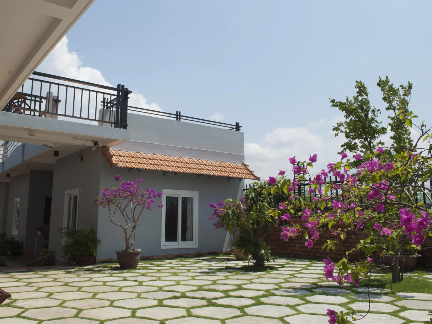 An Vinh Analog House - le Bonheur