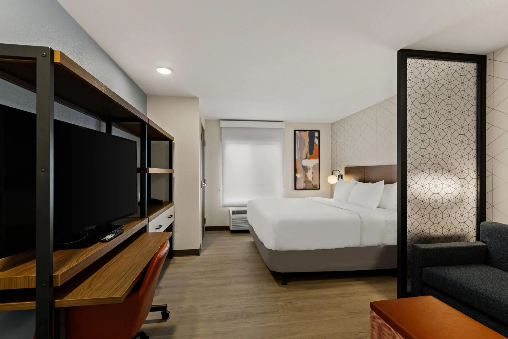 Everhome Suites Somerset - South Brunswick