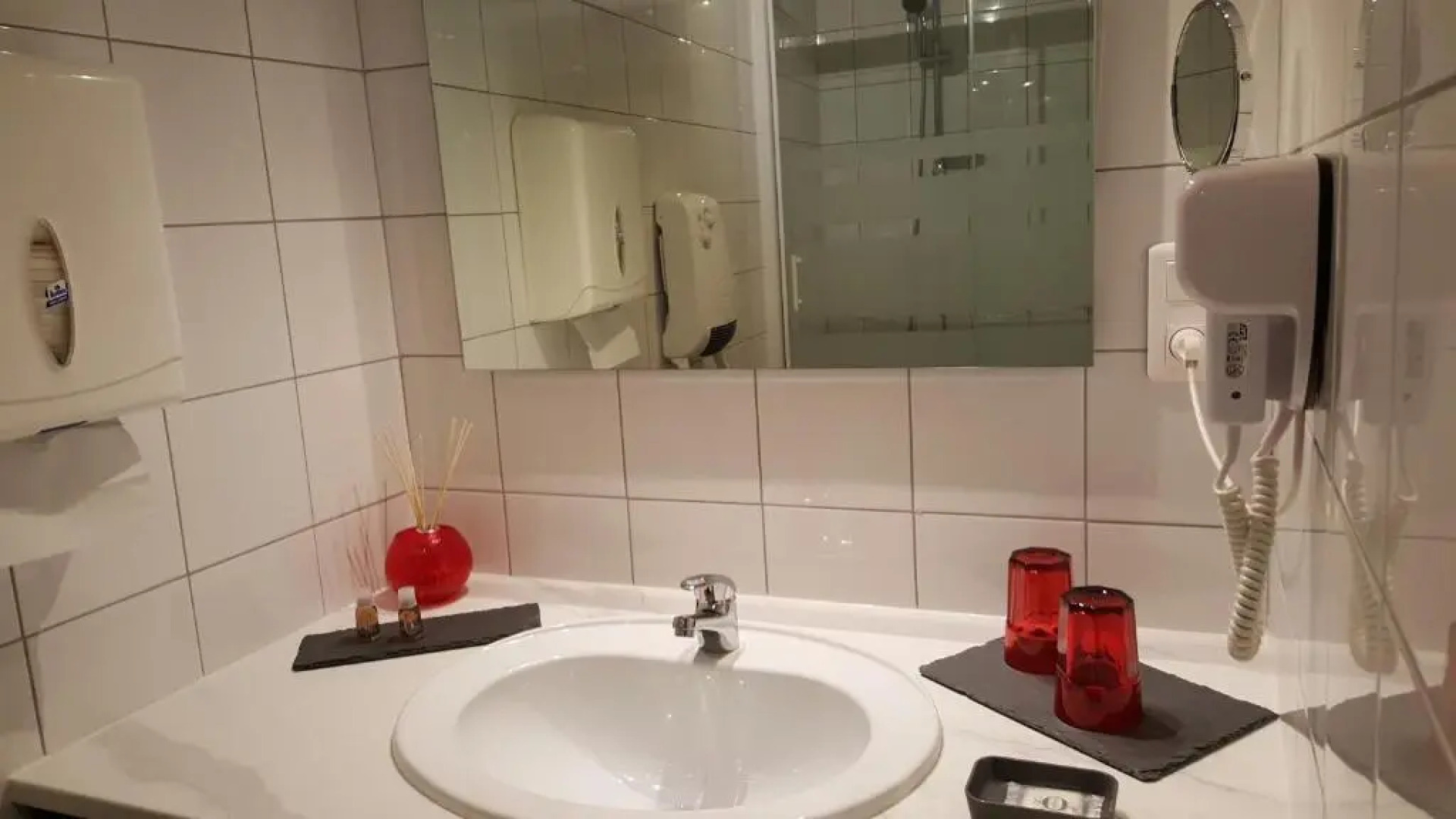 Chambre D´hôtes Léonie & Restaurant