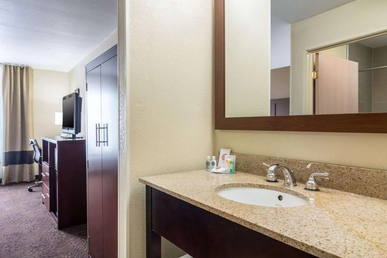 Rodeway Inn & Suites Winter Haven Chain Of Lakes