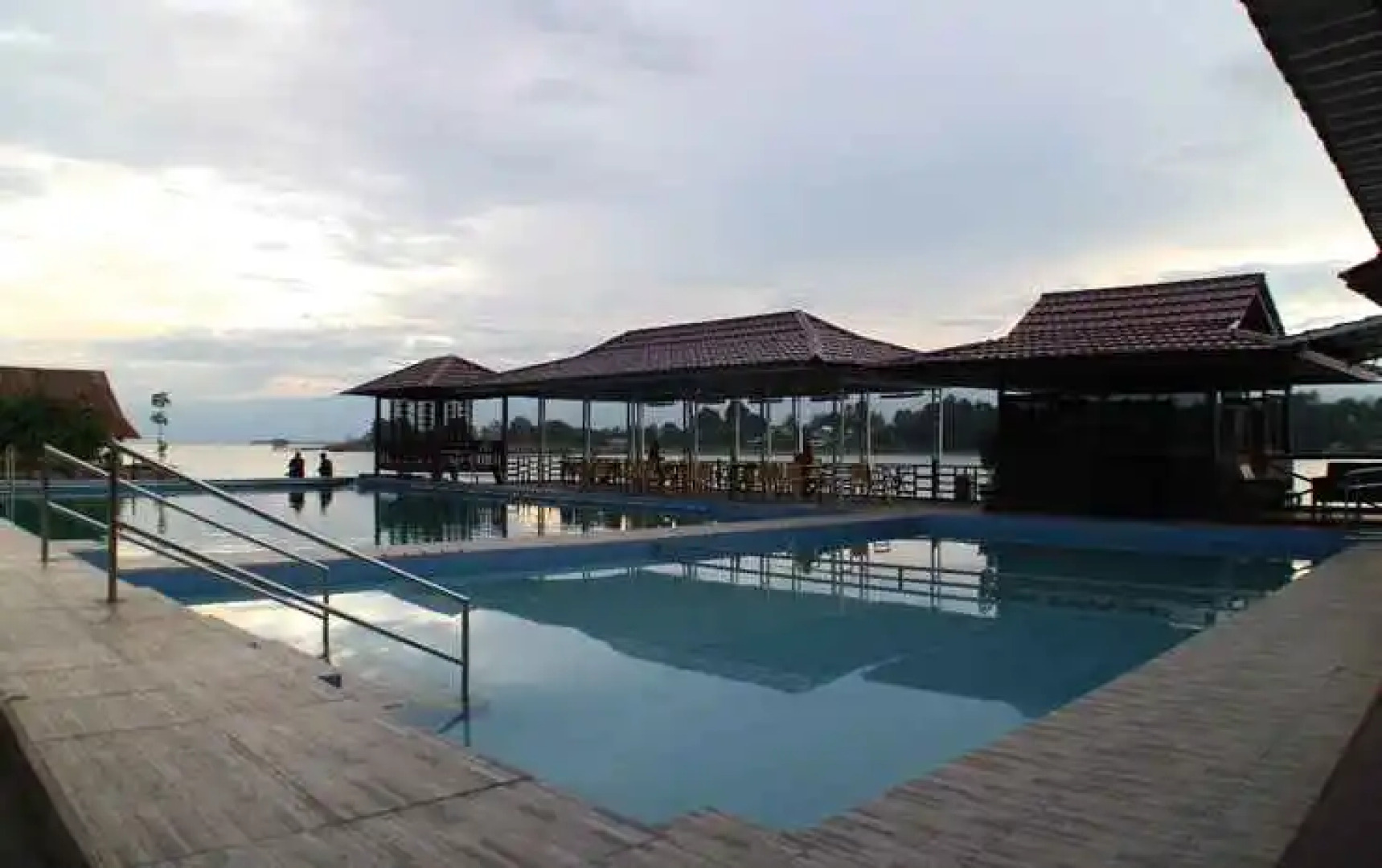 Danau Poso Resort