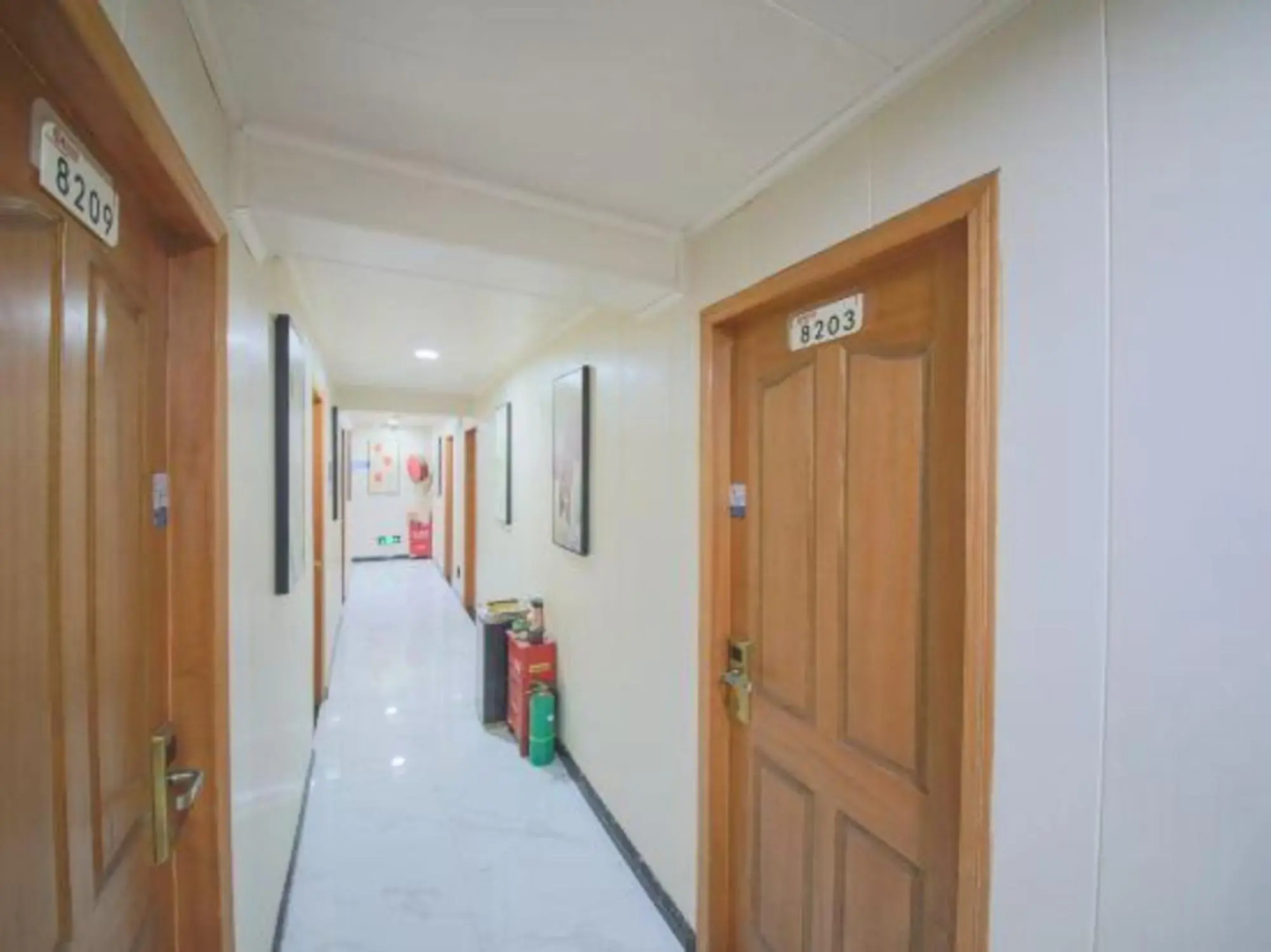 Shuguang Hotel (Shaoxing Keqiao Textile City)