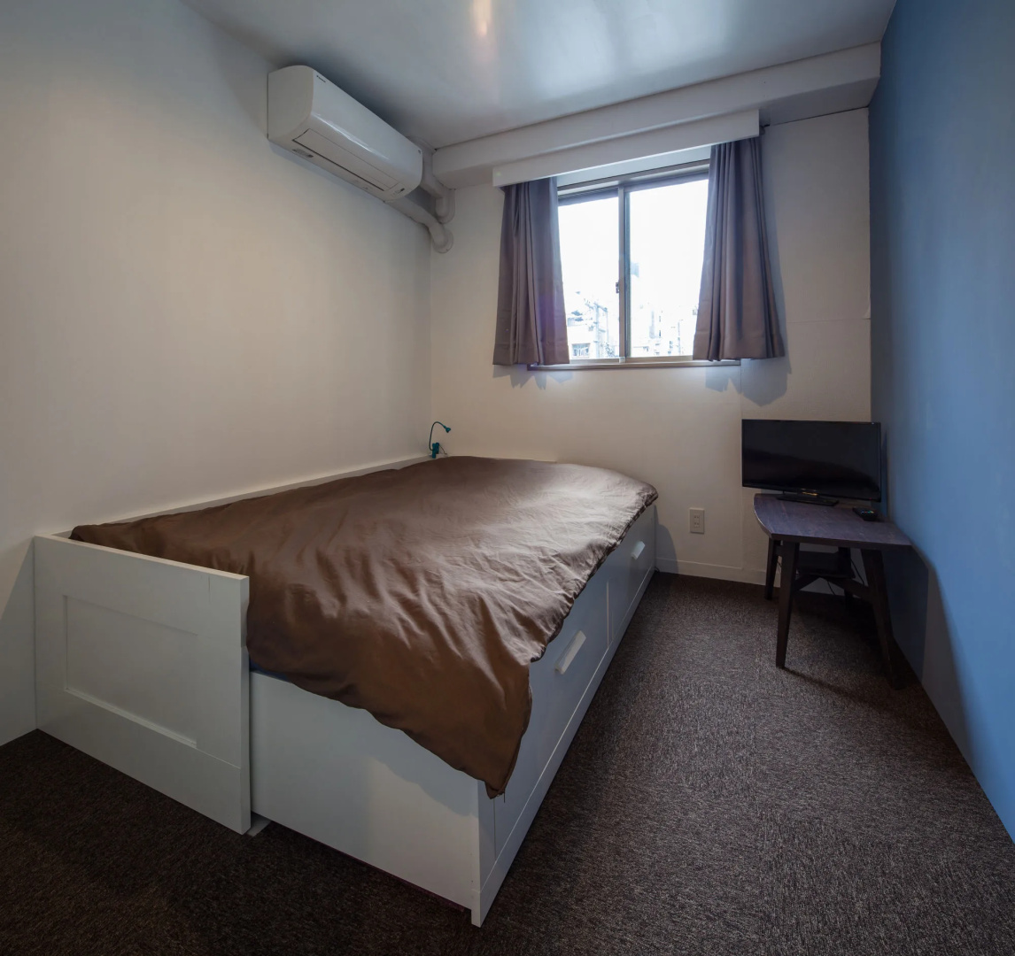 Beehive Hostel Osaka