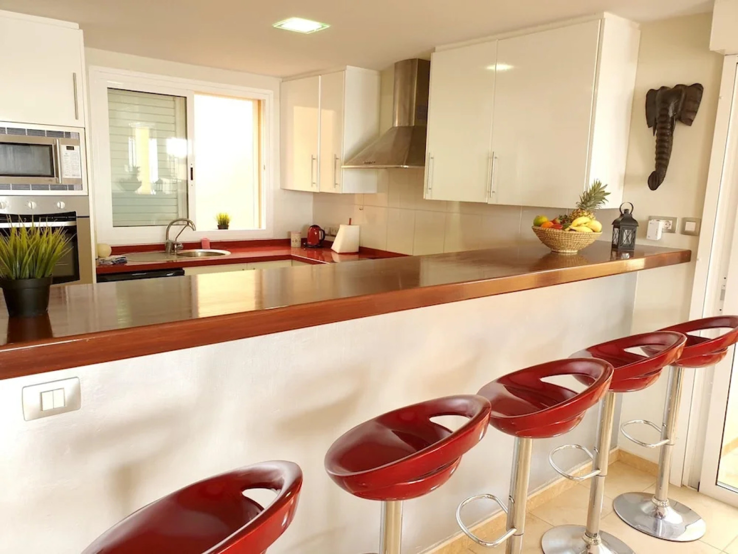 Apartment With 2 Bedrooms in Porís de Abona, With Wonderful sea View, Pool Access, Furnished Terrace