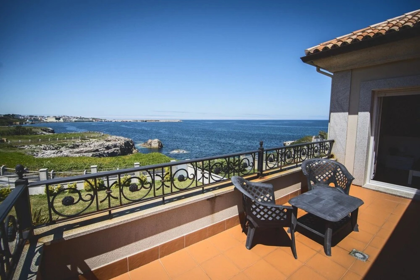 House With 4 Bedrooms in Burela, With Wonderful sea View and Enclosed