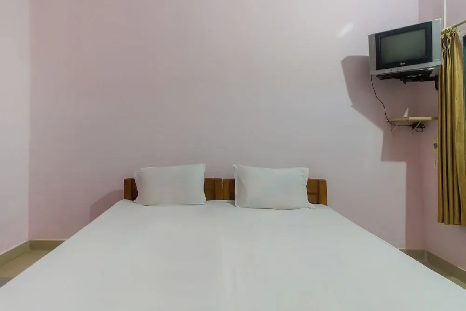 Jaideep Lodge by OYO Rooms