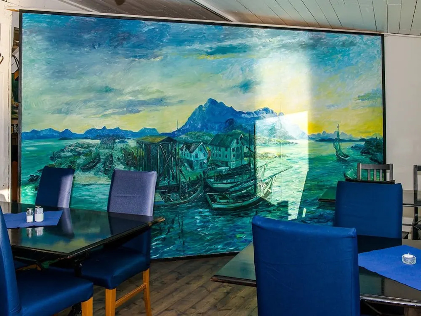 Lofoten Arctic Henningsvær Hotel