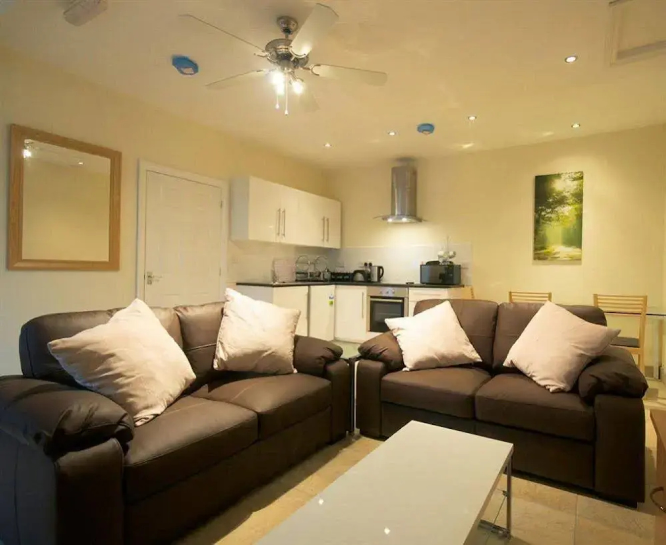 Treetops Cottages & Spa
