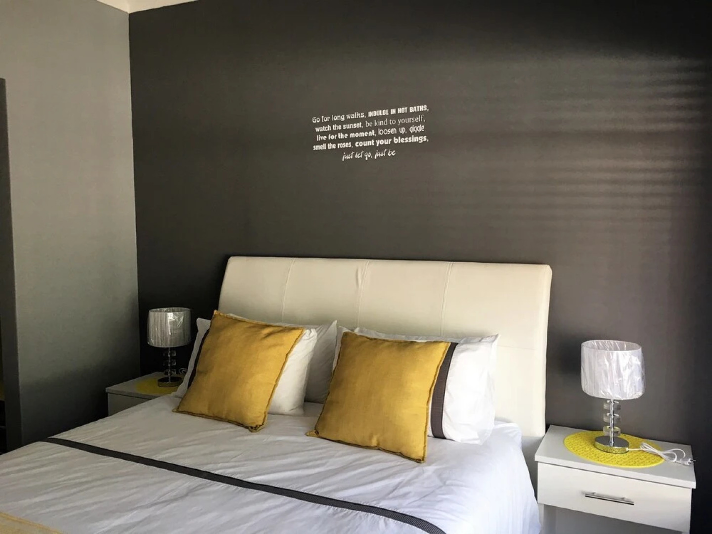 Madison House & Cottages