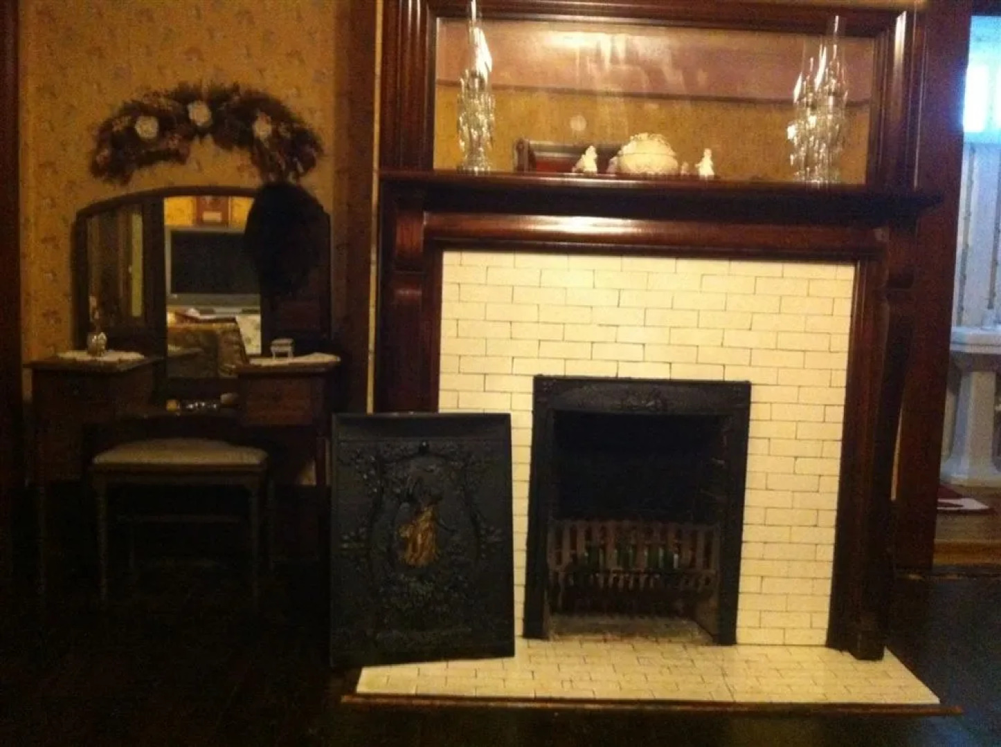 The Simmons-Bond Inn