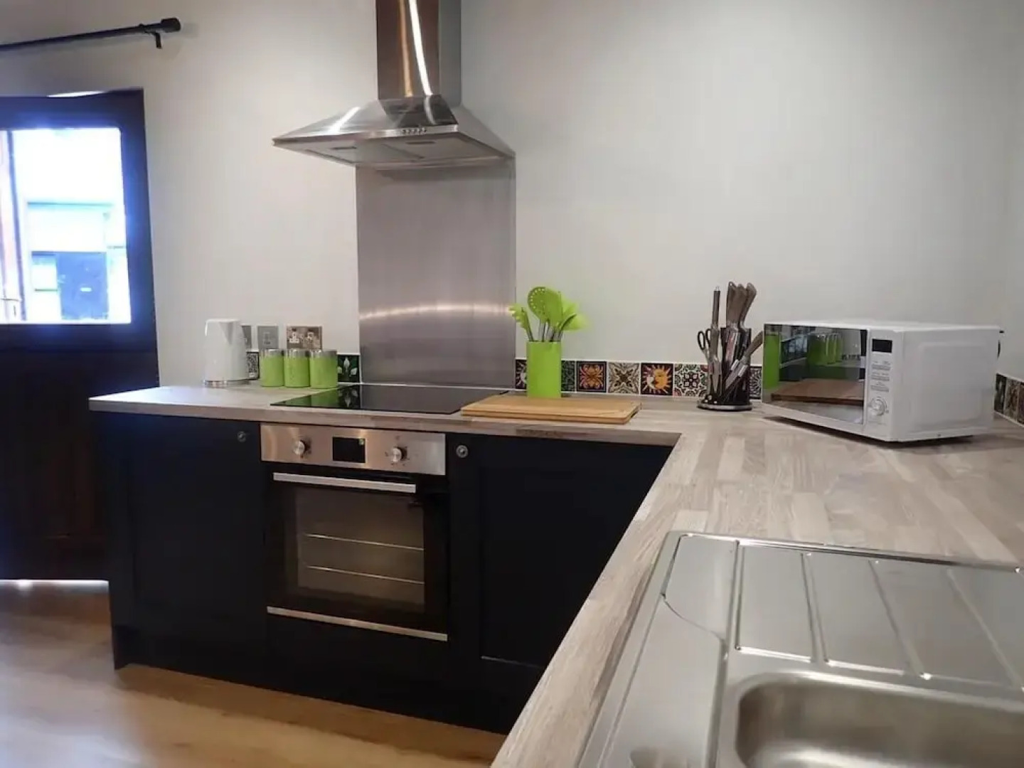 Tranquil Lodge Retreat in Penegoes