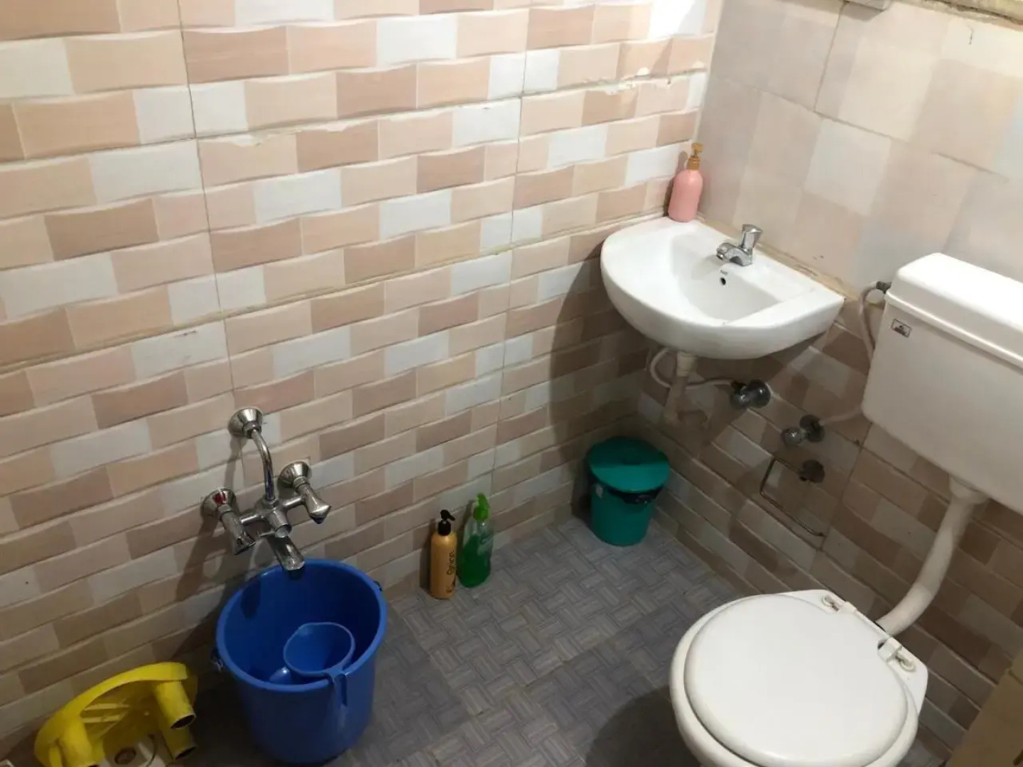 Rukmavati Guest House