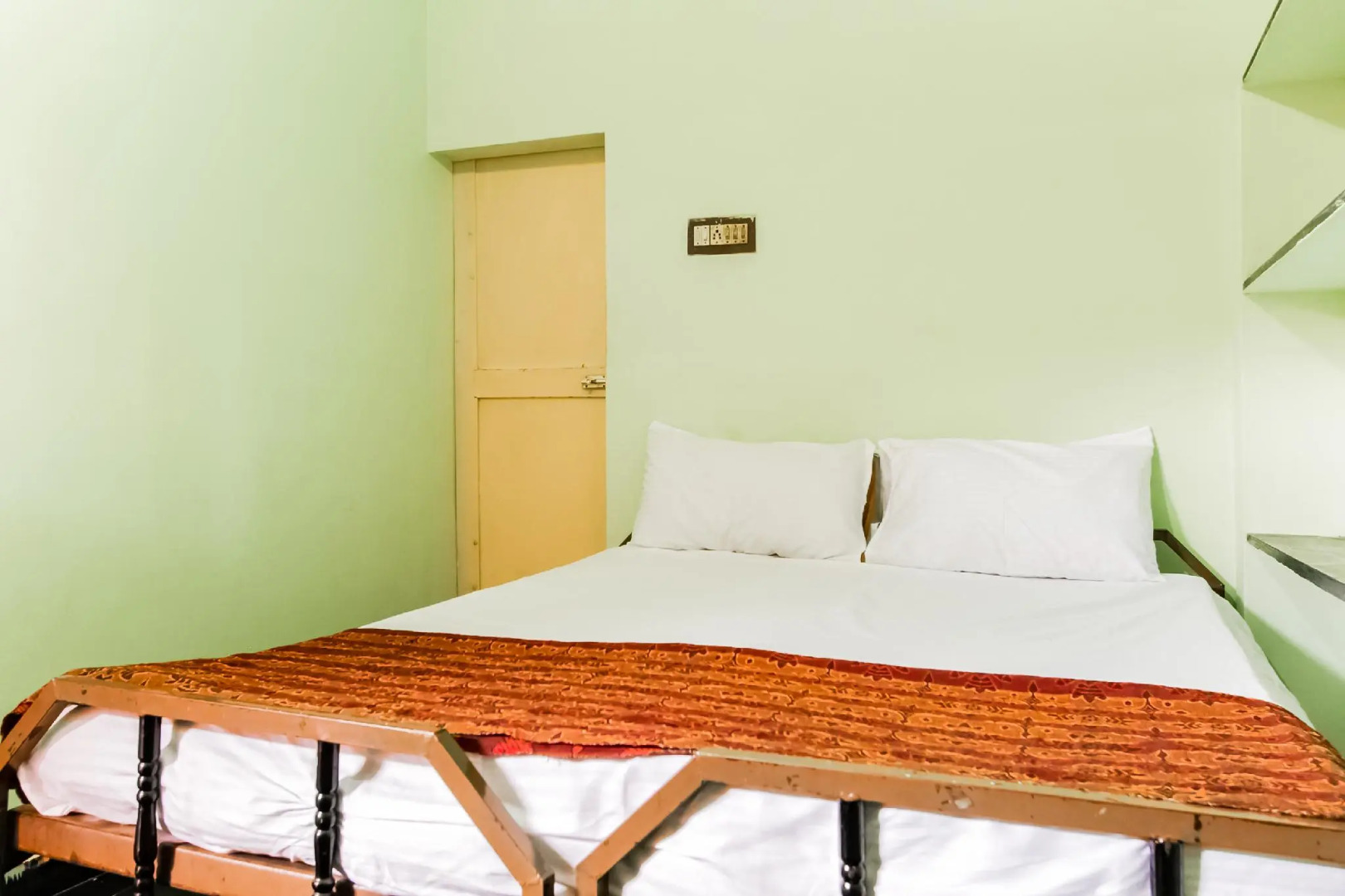 SPOT ON 46897 Saravana Stays