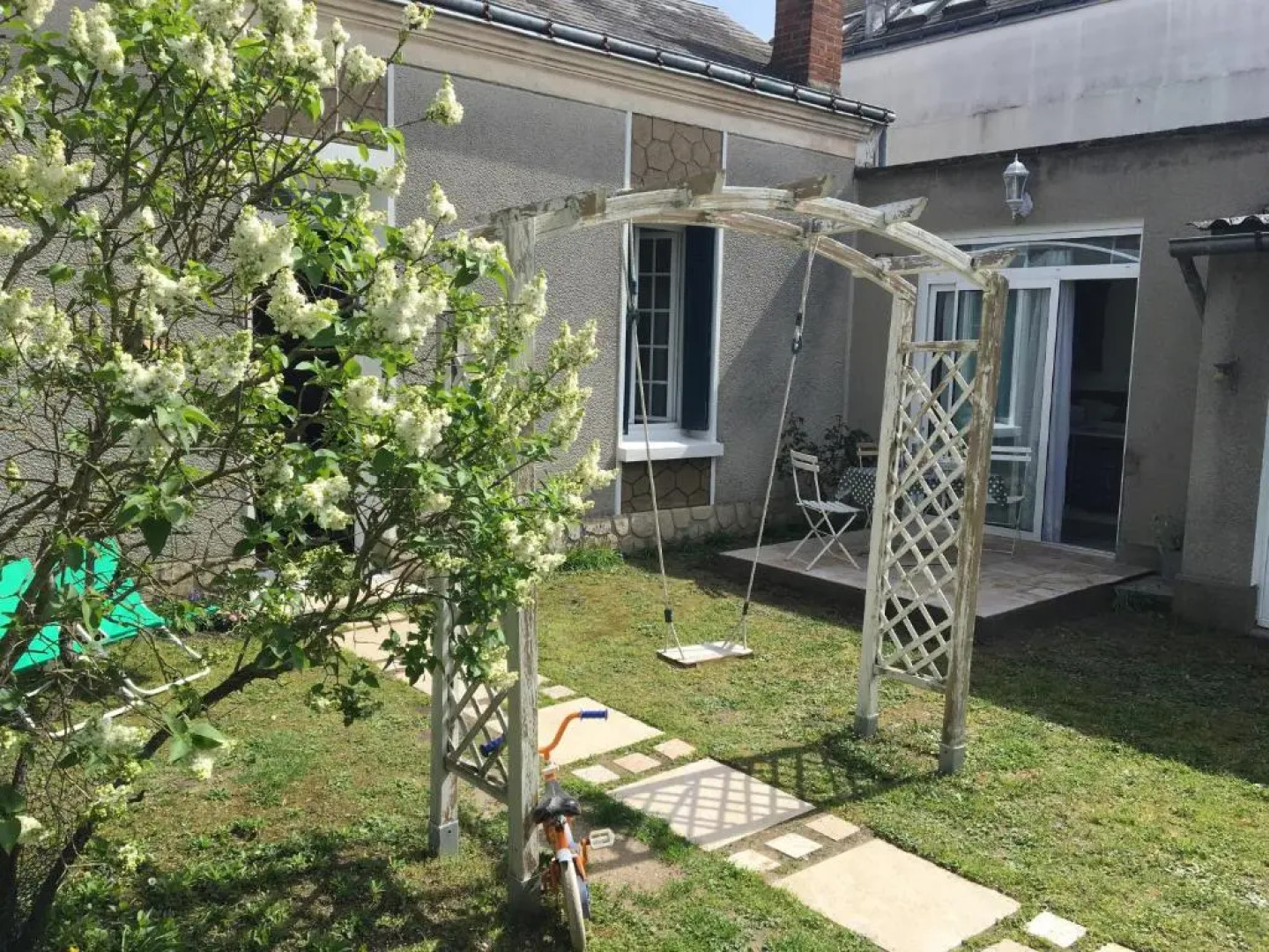 Maison de ville jardin 2km de Tours