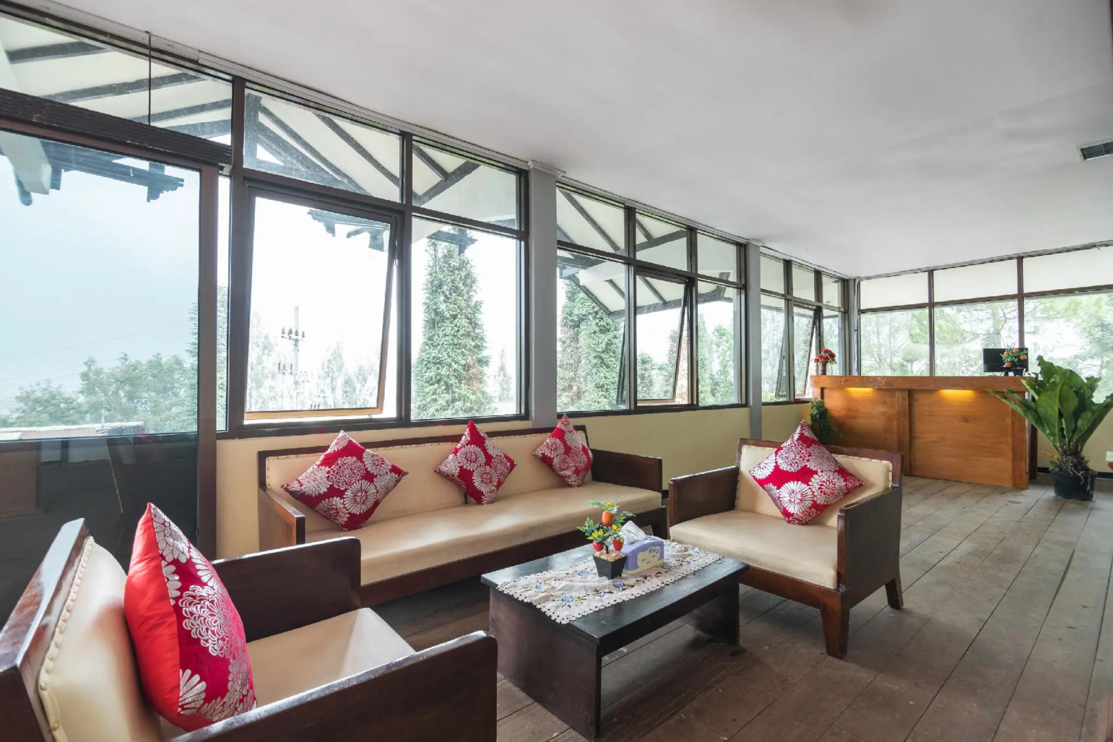 OYO 1852 Intan Bromo Homestay