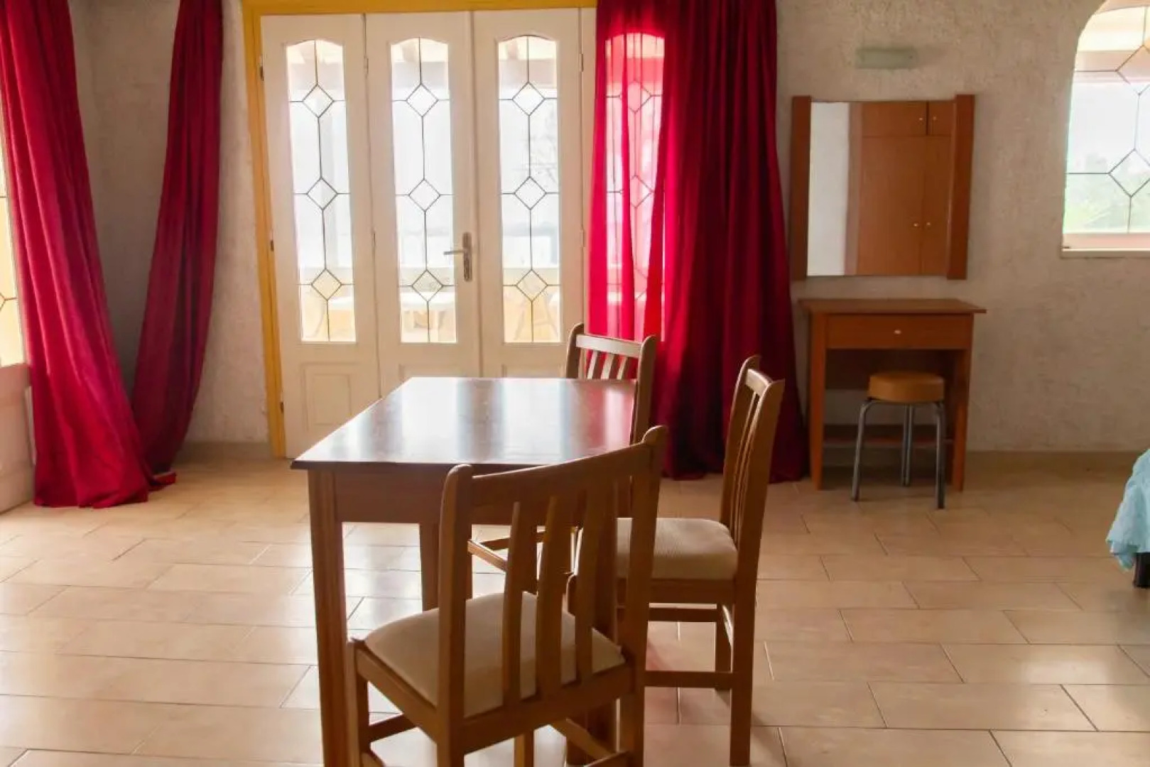 Hamre Apartments (Nicholas)