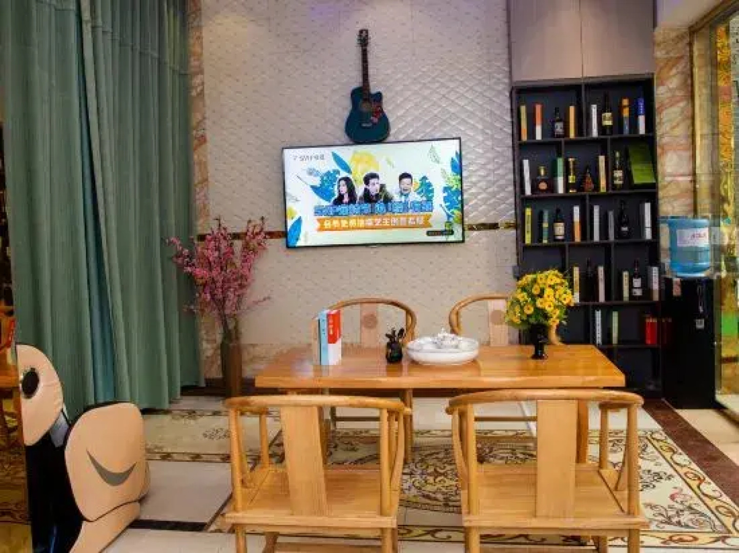 Qijiang Wannianlong Hotel