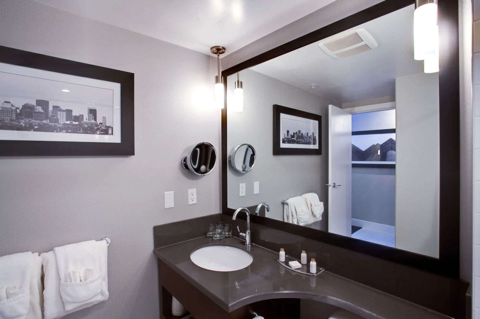 Sandman Signature Prince George Hotel