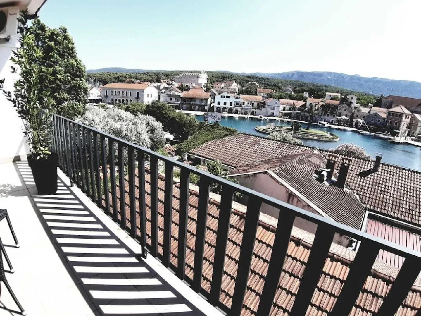 Mediteran Hvar Rooms