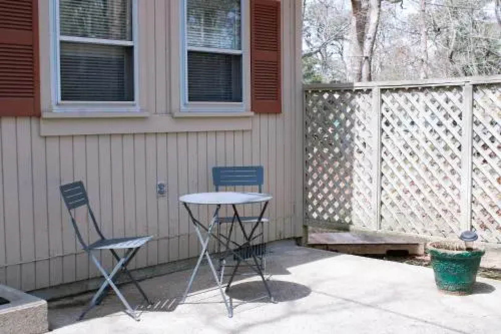 Midway Motel & Cottages