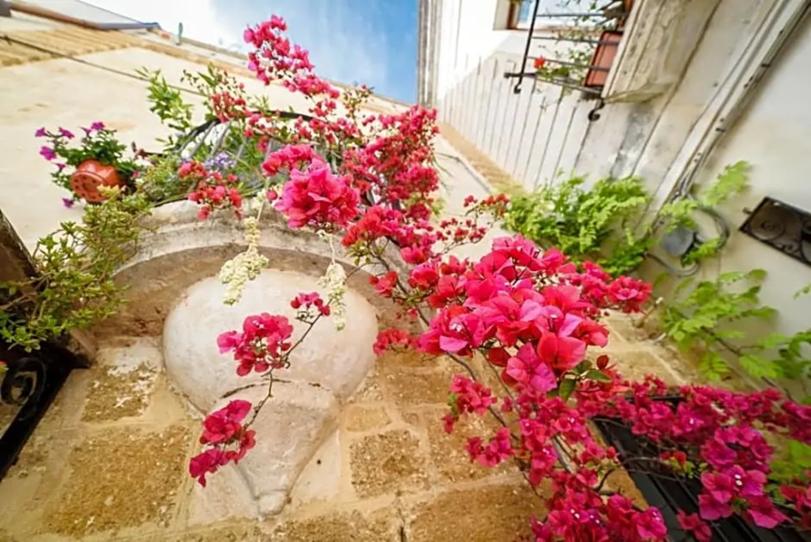 Sacratum BB Suite Spa