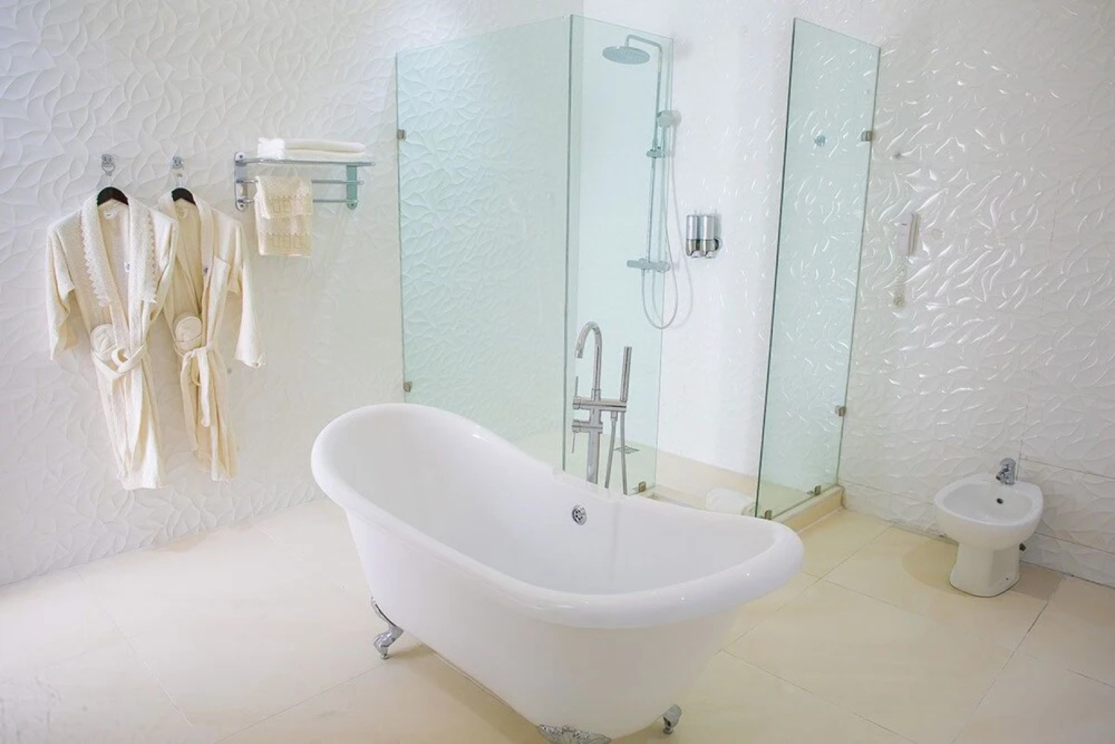 Echelon Heights Hotel