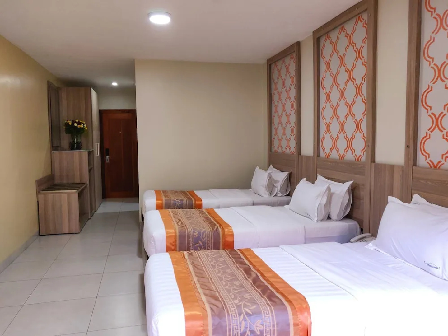 Отель Fairway Hotel & Spa