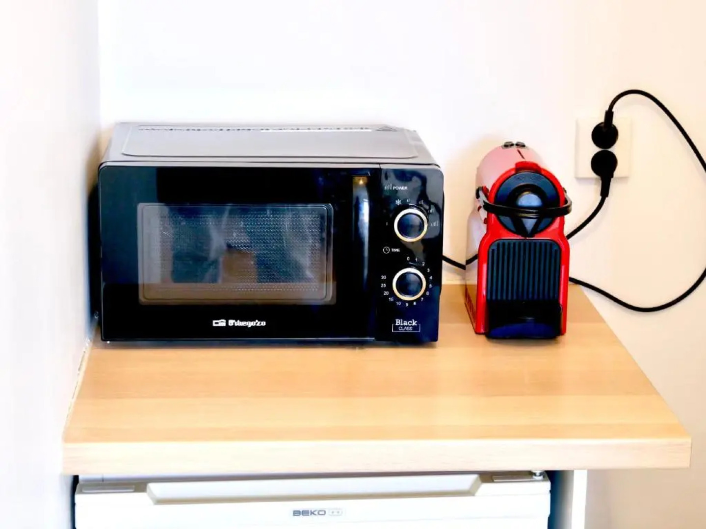 Le Petit Soleil de Corbeil (Adults Only)