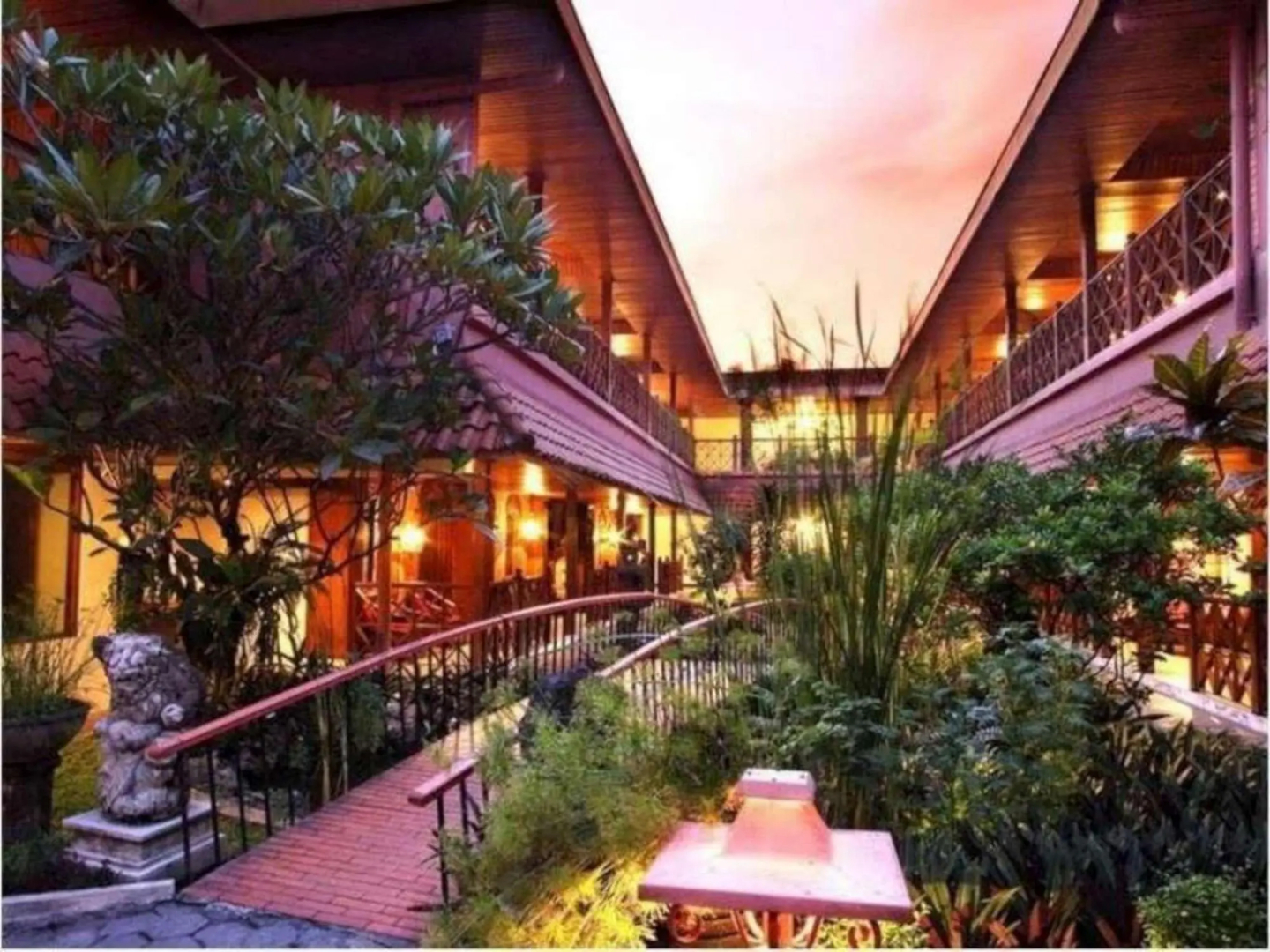 Puri Artha Hotel