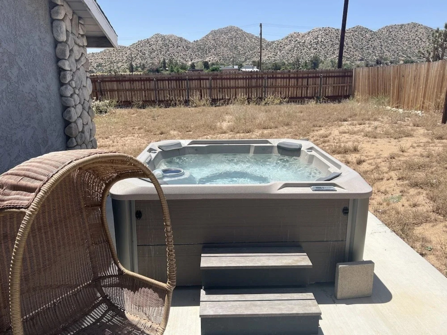 Rawhide Ranch - Walk To Pappy And Harriet's With Hot Tub! 3 Bedroom Home by RedAwning
