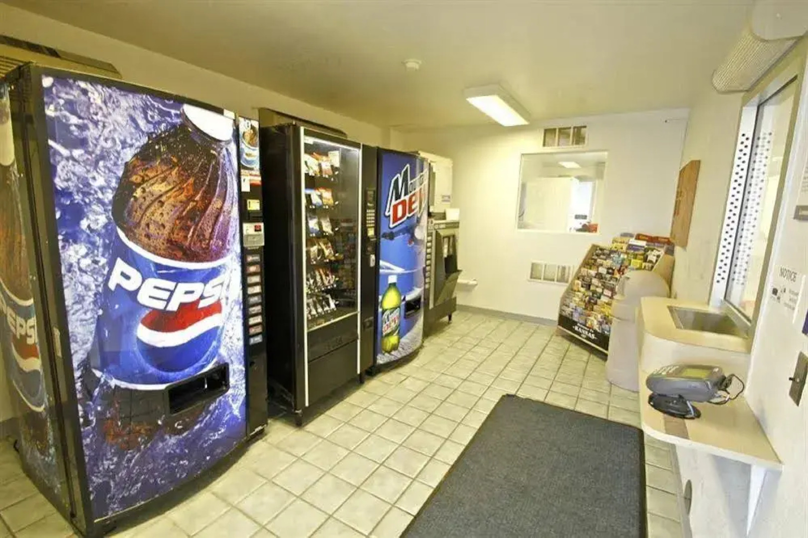 Motel 6 Manhattan Kansas