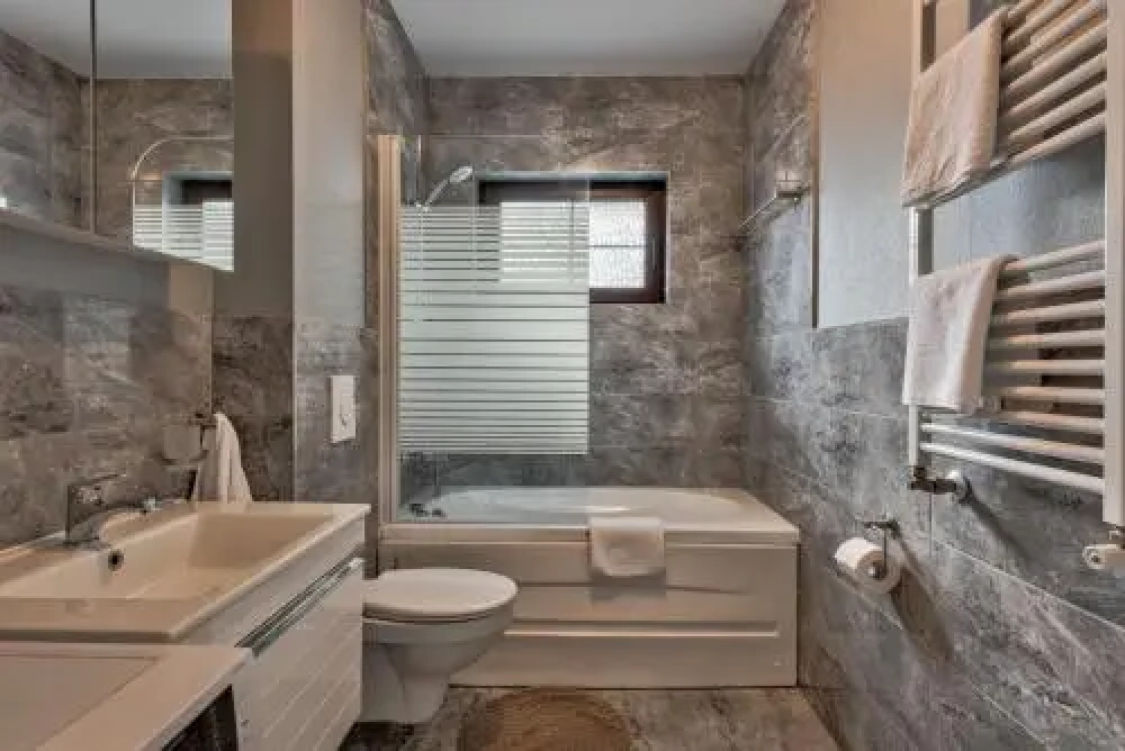 Bucharest Airport Suites & Villas