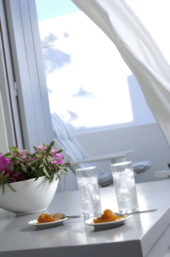 Kapetan Tasos Suites